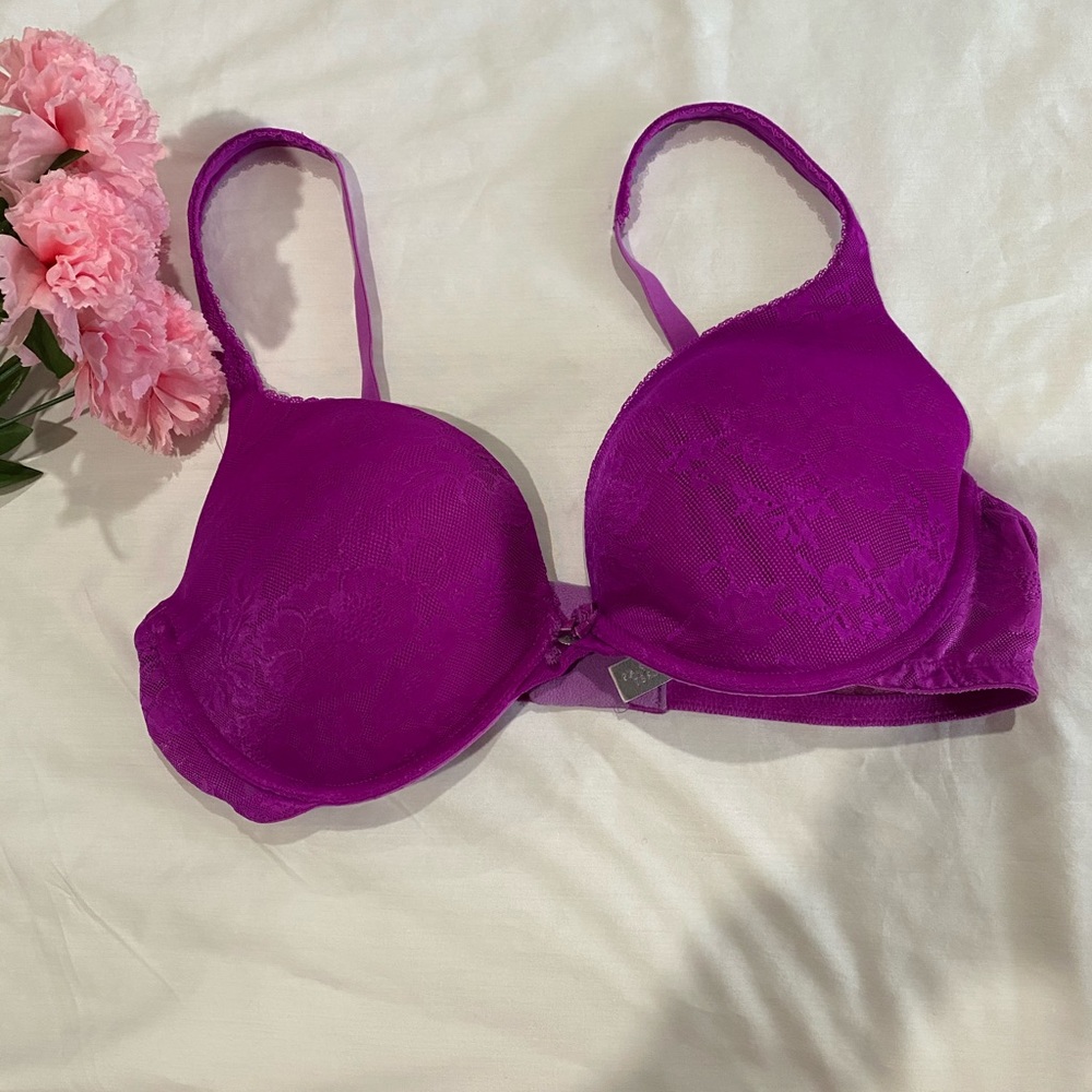 Victoria secret size 38D